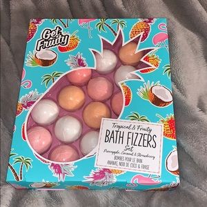 Get fruity bath fizzers/ bath bombs